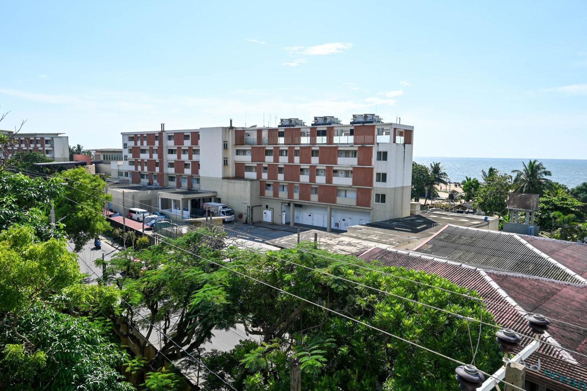 The Kings Bay Hotel By Silvas Negombo Zewnętrze zdjęcie